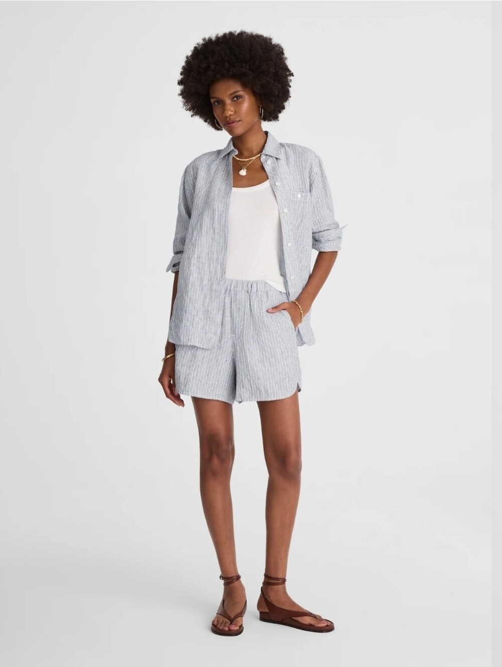 Madewell Curved Hem Pull-On Shorts in 100% Linen